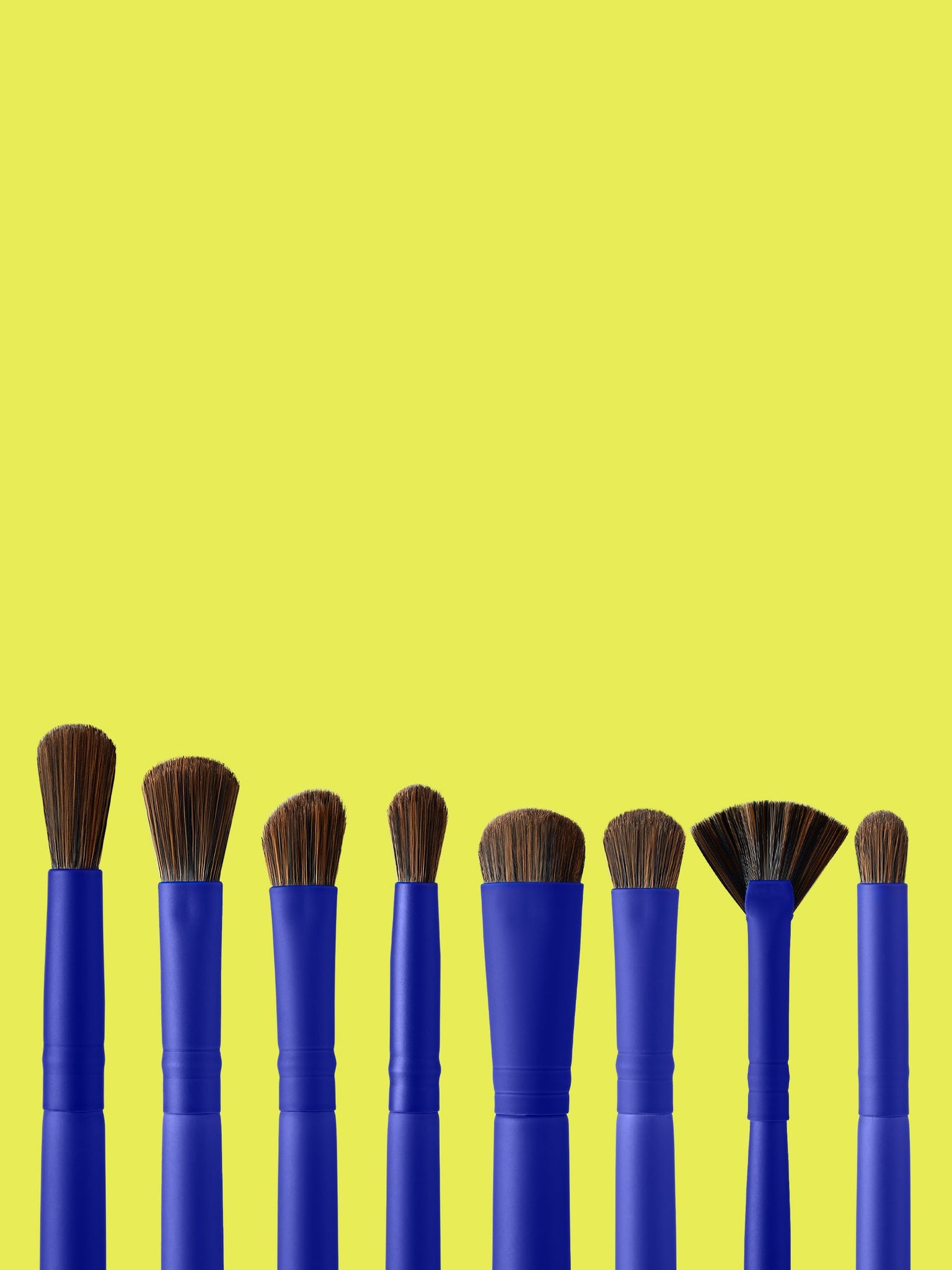 B103 Detailed Crease Brush – Tresluce Beauty